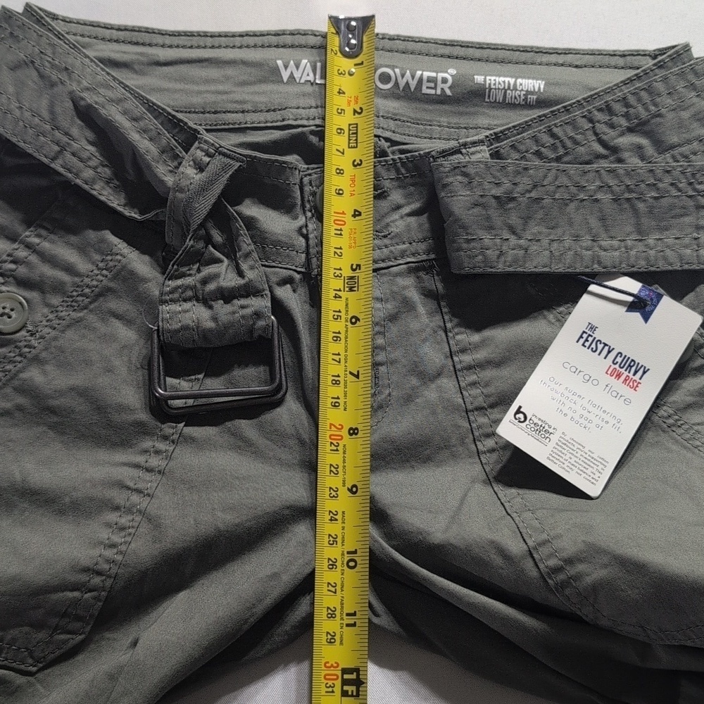 Wallflower Olive Green Cargo Flare Jeans Size 0 NWT - Picture 8 of 9